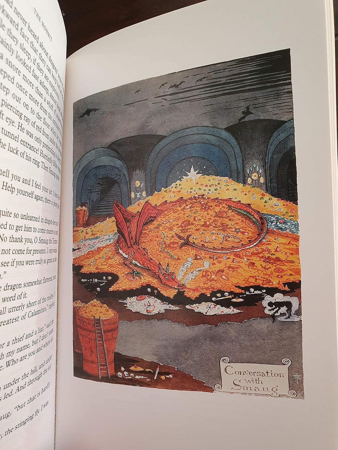 Omslag van De hobbit - Het begin van het wereldberoemde oeuvre van Tolkien van J.R.R. Tolkien, hardcover