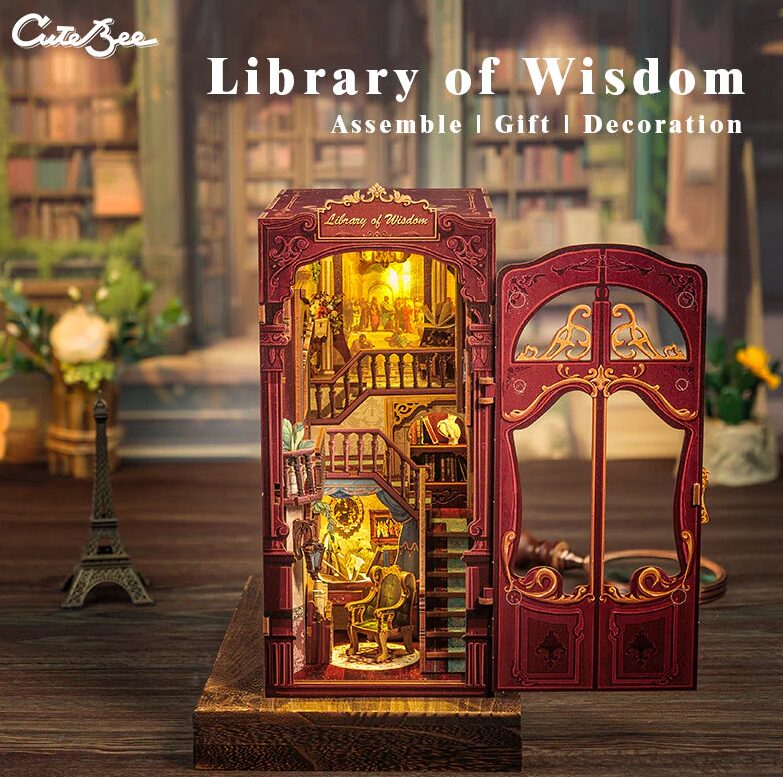 Book Nook Library of Wisdom detail