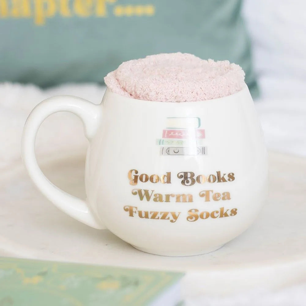 Good Books & Fuzzy Socks Mok – mok van Tea & Tales