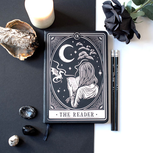 The Reader A5 notitieboek bij Tea & Tales
